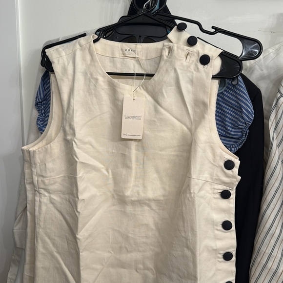 Doen Cream Mini Dress with Black Buttons - Picture 2 of 4